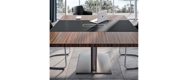 Χ10 Executive Office