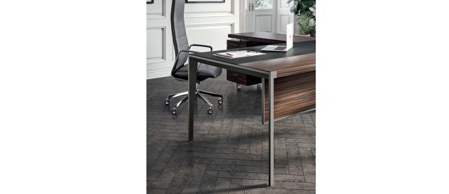 Χ9 Executive Office