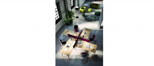 X3 wooden legs Operative desks