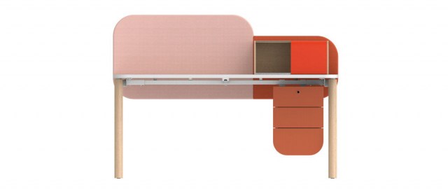 Opertive desk Levitate