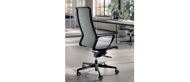DYNAMICA SOFT Executive Chair
