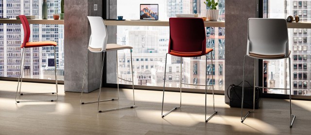 Close visitor and meeting chair