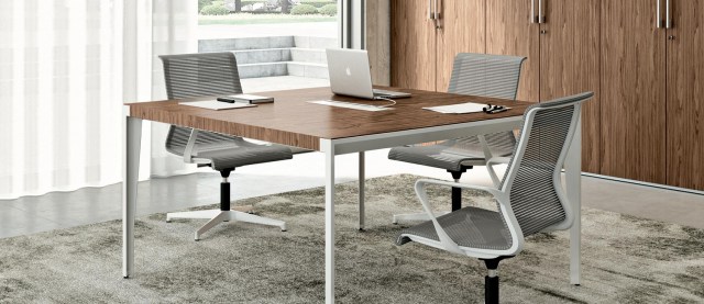 DYNAMICA Executive Chair