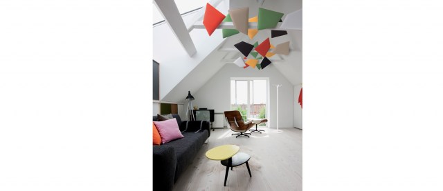 BAFFLE SOUND ABSORBING CEILING SYSTEM