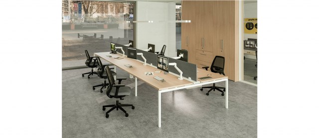 LINE 40 NEW Operative desk