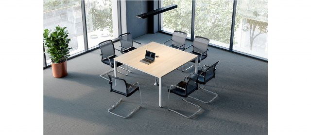 Easy Space τραπεζαρία συνεδριάσεων